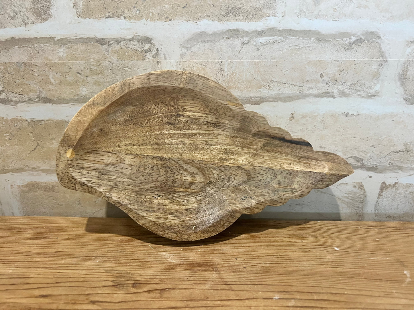 Dory Wooden Shell Plate