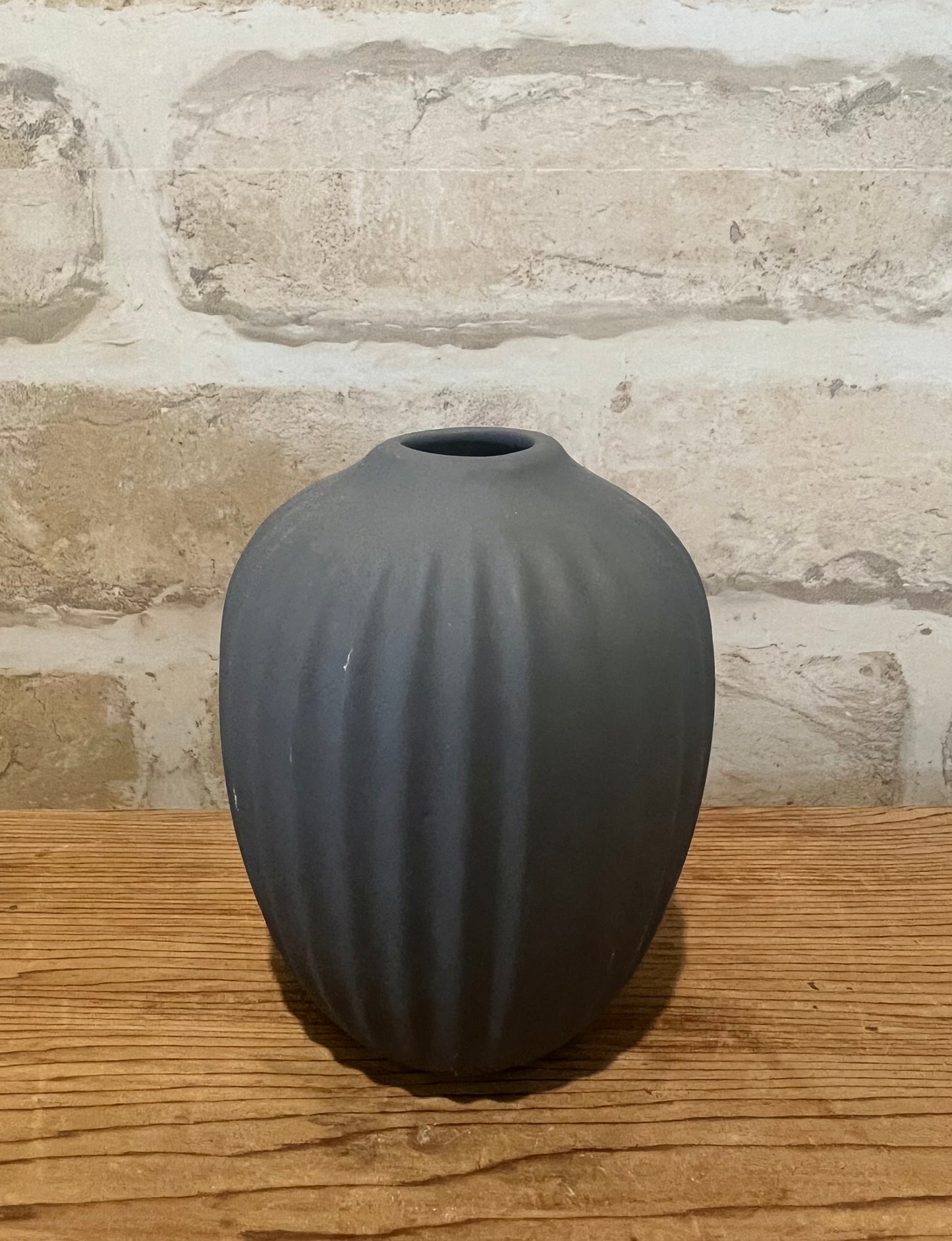 Ribbed Ceramic Vase 3 Colours